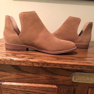 Lands End booties 9M